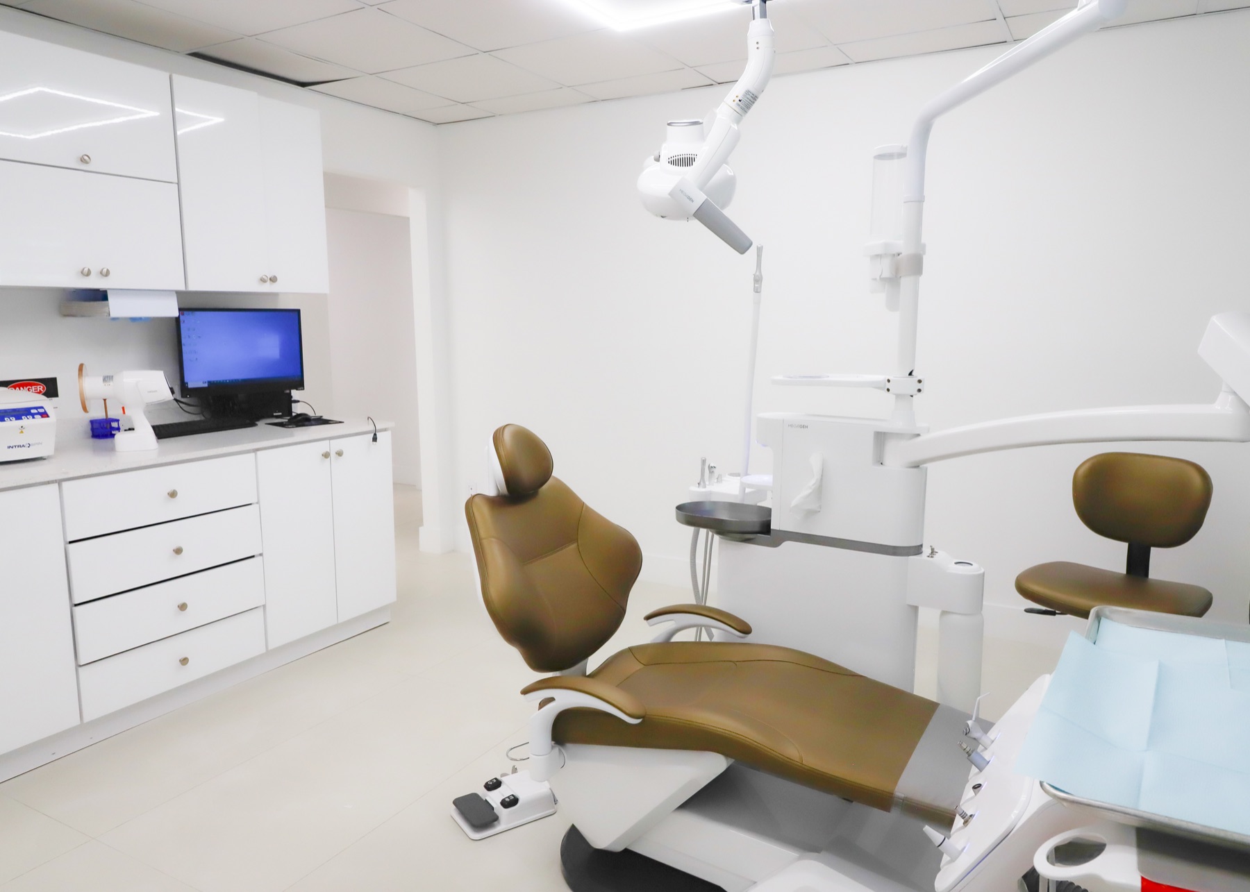 Calm, modern treatment room at Mount Zion Dental
